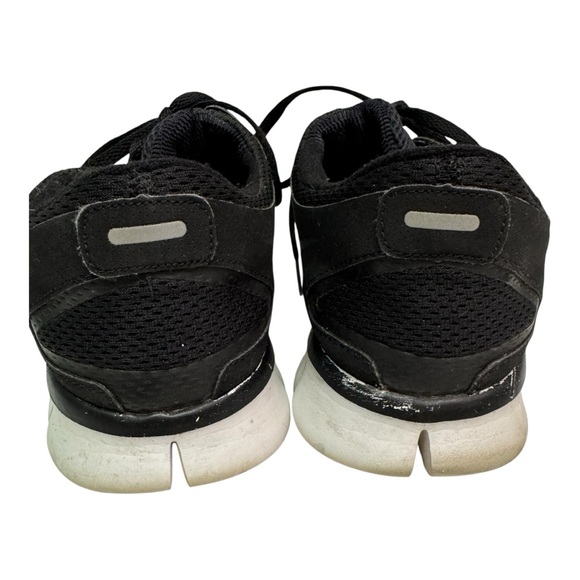 Nike Black Mesh Lightweight Activewear Athleisure Sneaker Shoes Size 8.5 - Picture 4 of 12